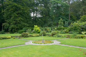 Feature on the historic dutch estate De Wiersse in Vorden for magazine De Tuin Exclusief. Feature in spring, summer and autumn