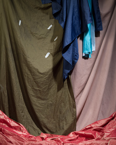The Drape from Provenance Unknown