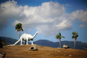 Dinosaurus in CUba - powereful metaphor