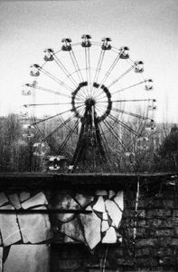 The Hymn of the big wheel  -  the almost iconic vision of the ferris wheel emerging from the treeline  © Darren Nisbett
