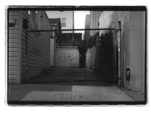 Gate