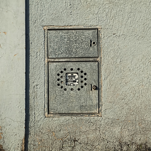 From the series ElectriCity/Della serie ElettriCittà.