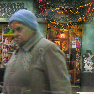 Reflecting/Mirror/Window. Rue Daguerre. Paris 14 ème. 2008