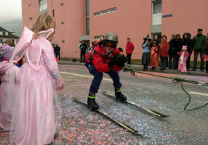 Carnaval, Broc.