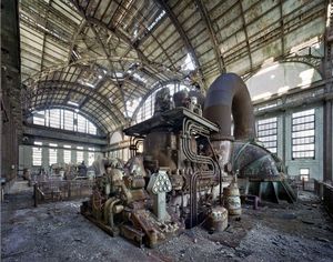 Generator room, Port Richmond Power Station Philadelphia, 2007 © Yves Marchand & Romain Meffre, Galerie Polka