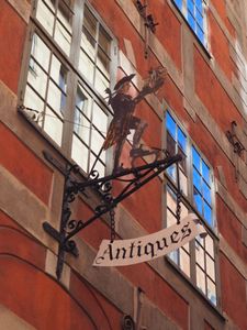 Sign 8