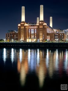 <a href="https://andrewprokos.com/photo/view-of-battersea-power-station-at-night-0339/">View of Battersea Power Station at Night II</a>