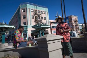 Venice beach Boardwalk, homeless people.