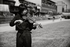 Music echoing the river with the wind