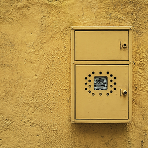 From the series ElectriCity/Della serie ElettriCittà.