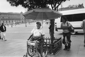 Mexico City, 2012 © Peter Kayafas