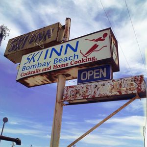 Ski Inn