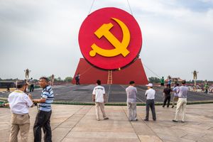 Monument for the 90th anniversary of the Communist Party                       © Blanca Saenz De Castillo