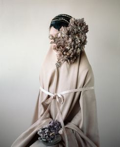 Femme aux Hortensias, Hommage à Saint Laurent © Marie Hudelot