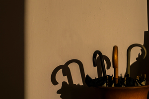 From the "Fake Memories" series / Della serie "Ricordi Fasulli"