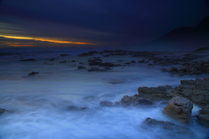 Unrest / The sea along the coast of the Cape Peninsula is seldom quiet. These waters are dotted with shipwrecks of all ages, as many shipmasters have been cheated by fog, waves and rocks.