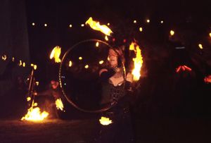 Fire dancers : De Oerspong