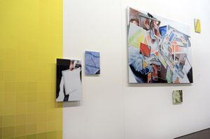 overview installation pixel-stress in booth at UNSEEN