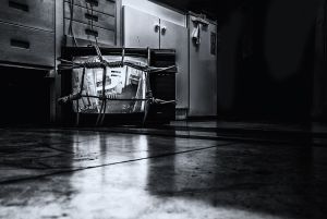 TV © Cecil B