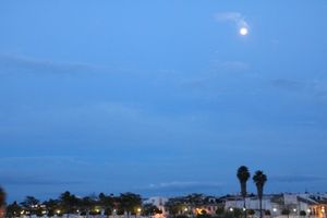 Hasta la luna y más allá