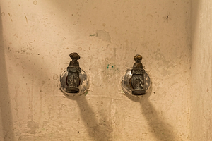 From the "Fake Memories" series / Della serie "Ricordi Fasulli"