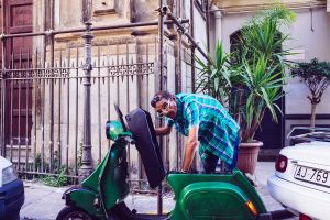Occhio alla vespa!