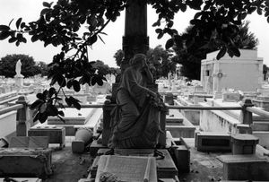Havana, Cuba, 2000 © Peter Kayafas