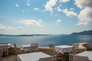 Santorini, Greene