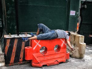 Exhausted NYC Indviduals (Color) - 10