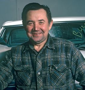 Wes Dubicki                                                 Mastic                                                              ............................................................................PART 1