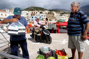 Stop for refurbishment:  "bio and natural food"