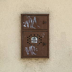 From the series ElectriCity/Della serie ElettriCittà.