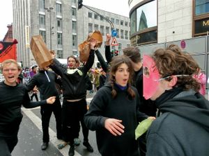 "Rosenmontagszug" "Rosy Monday Parade"