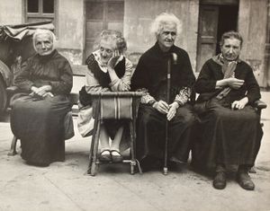 Nice, France, 1938 © Lisette Model, Robert Mann Gallery