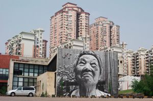 The Wrinkles of the City, Action in Shanghai, Shi Li, Chine, 2010 © JR, Magda Danysz