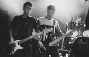 Os Replicantes, Cláudio e Heron Heinz, Cléber Andrade, Porto de Elis Teatro Bar, Porto Alegre, 1990