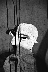 I vague, I don't cry, I come back, I approach, I go away...