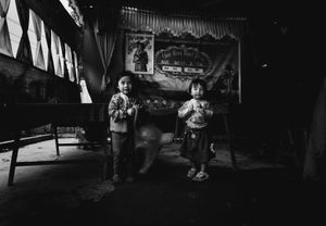 Analog people in a digital world, Streets of Vietnam