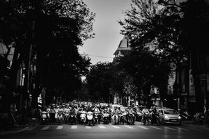 Analog people in a digital world, Streets of Vietnam