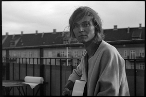 Maja with guitar