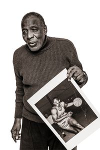 Russell - 76 years old - Painter artist and ex-basketball player.