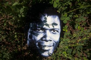 SCARECROWS, SIDNEY POITIER