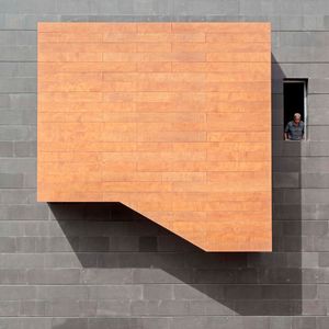Shape in Square, 2014 © Serge Najjar, Galerie Tanit