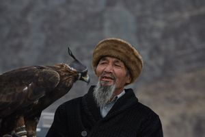 Eagle hunters