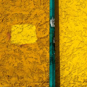 Any near wall. /Qualche muro vicino.