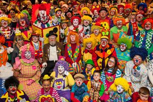 Clown Cluster, World Clown Association Convention, 2014© Arthur Drooker