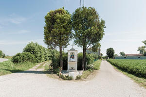 Capitello_religious worship in the Veneto province