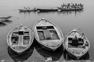 Family waiting for their boat ride.