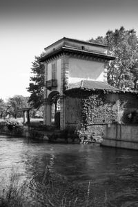Old Manor