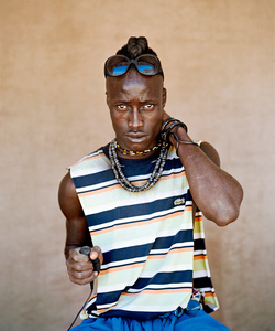 Zatumbwamo Muniombara, 22